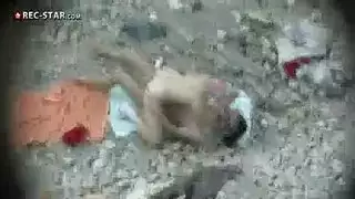 رمال، أمواج، وجنس: فتاة كبيرة الصدر تُضاجع بقوة على الشاطئ