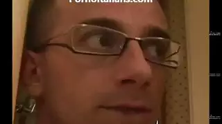أم ساخنة تريد قضيب زوجها الحلو لجلسة نيك جامحة