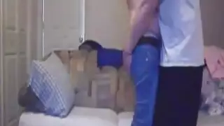 حفلة تبادل زوجي: زوجتان مثيرتان تشاركان قضيباً كبيراً