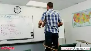 في الحمام تغفيل