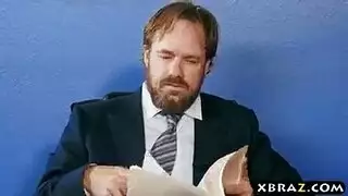 سمراء شوكولاتة تتعرض لاختراق شرجي بوحش