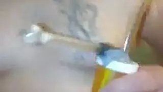 صديقة مثيرة تفوز بالجائزة بمواجهة شعرية جنسية صريحة