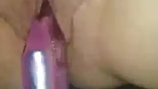 جلسة مص مكثفة: جوردان بتروف تخدم قضيب العميل بعد التدليك