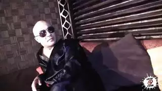 الشيخ العربي يمارس الجنس مع سكرتيرته