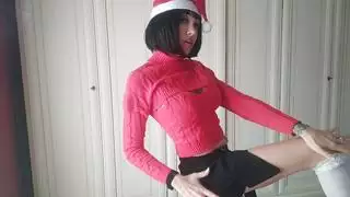 عيد ميلاد نجمة الإباحية: هز مؤخرة شانتال بالملابس الداخلية للمعجبين