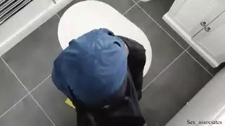 خادمة تأخذها من الخلف لمكافأة