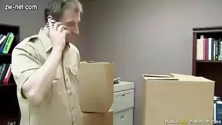 بيلعب في طيز امو