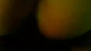 صدرها كبيره دط