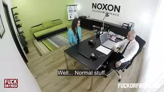 خضوع في مكان العمل الفرنسي: الاحتفاظ بالوظيفة عبر المتعة