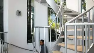 شابين مراهقة