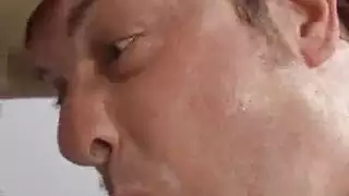 اباء يغتصبن ابناءهم بشراهة