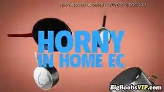 صوفي رايان و كس مثلي الجنس القاتل في شرج خشن